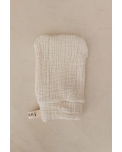 lunilou baby bathing glove off white